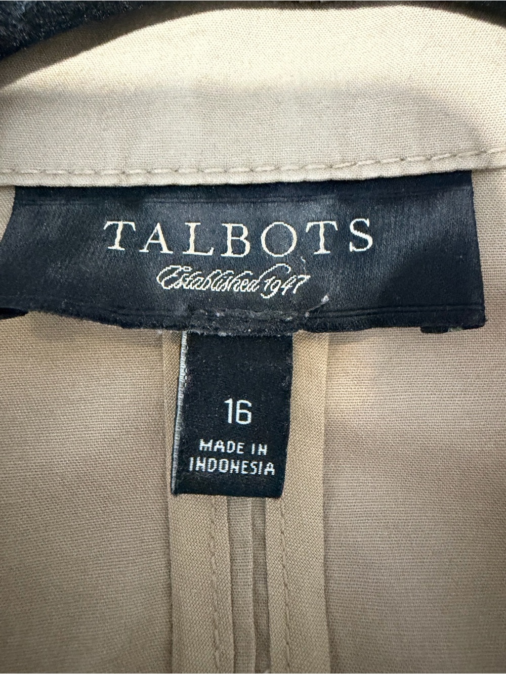 Talbots Women’s Light Beige Cotton Jacket Safari, Breathable, Minimalist - Picture 10 of 10
